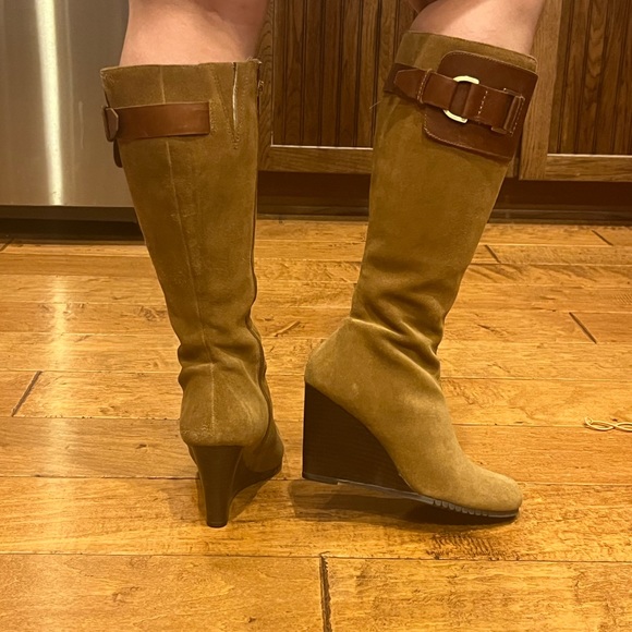 EUC! Aerosols Camel colored suede knee high wedge boots! - Picture 8 of 15